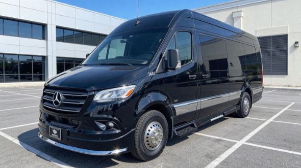 10 passenger sprinter van austin