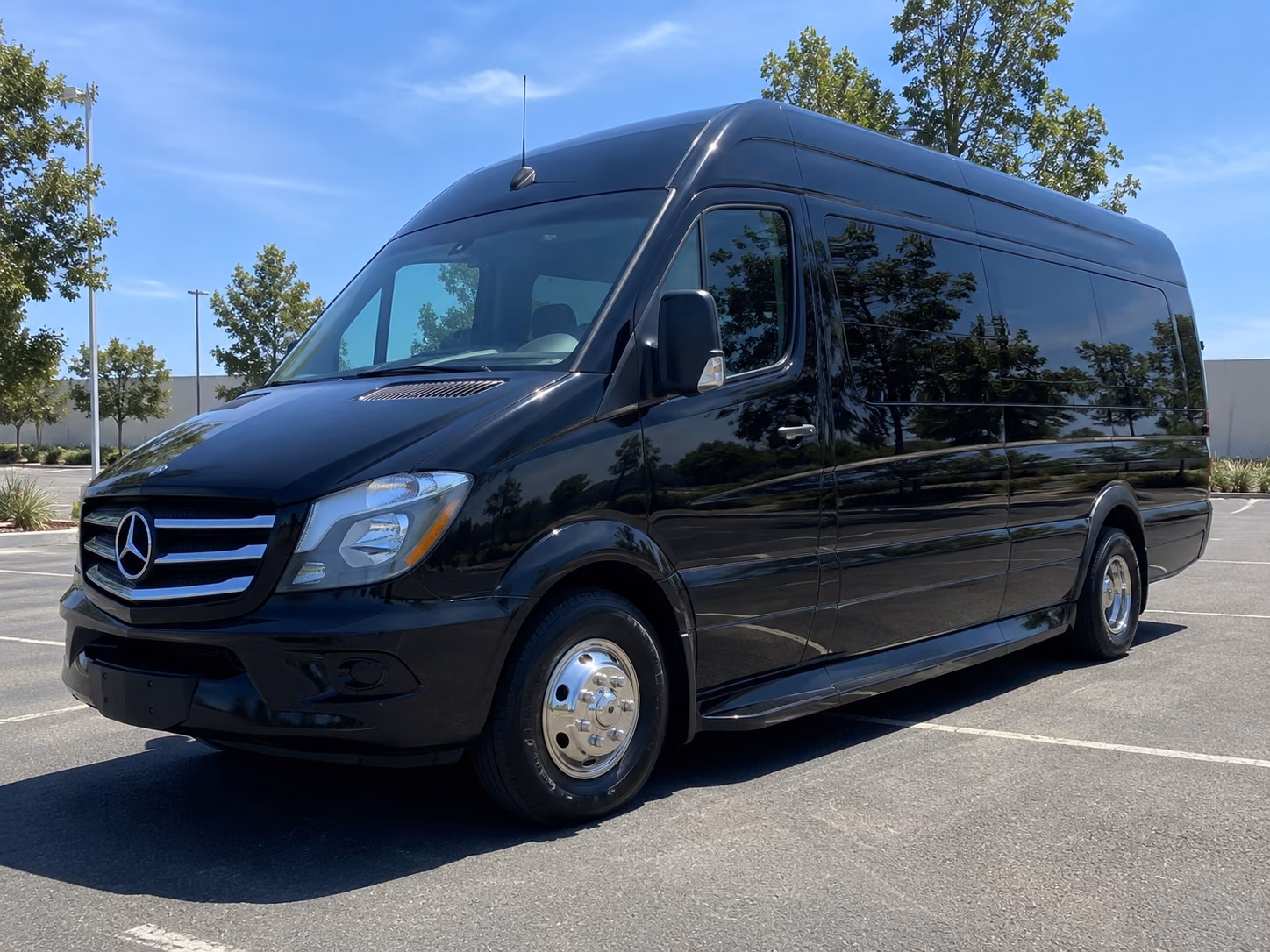 austin 18 passenger sprinter van
