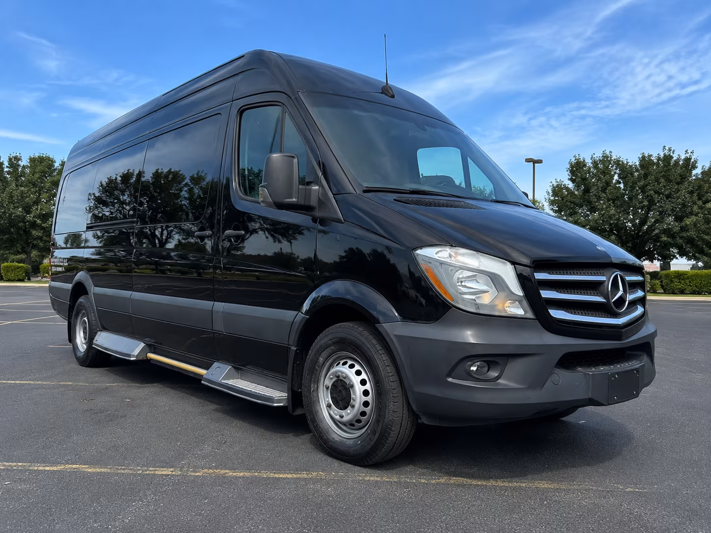 find the perfect transportation for your next airport transfer 4