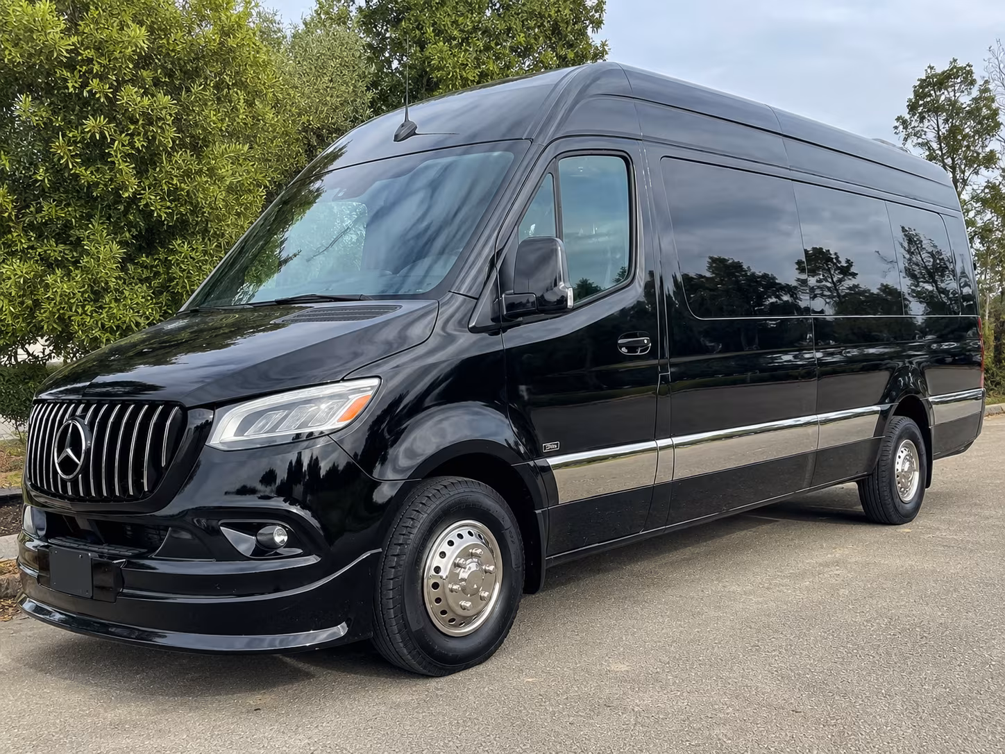 find the perfect transportation for your next private event 4