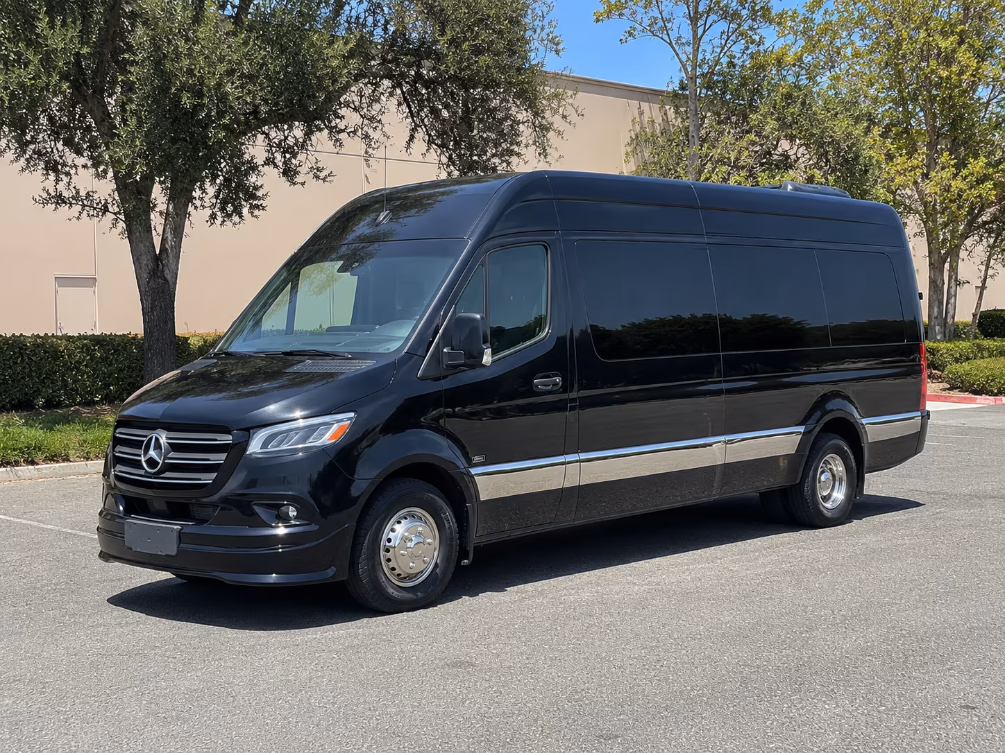 find the perfect transportation for your next wine tour 1